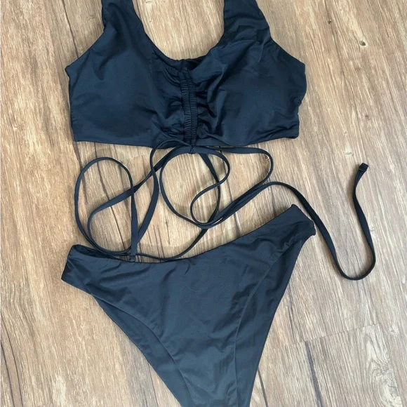 Black Women's Swimwear Set - Picture 3 of 7